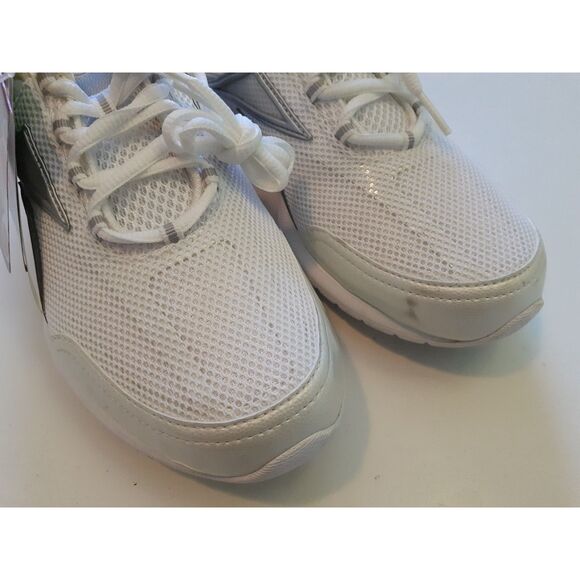 NWT Reebok White & Gray Easytone Athleisure Sneakers Size USA Size 6.5 - Picture 7 of 17